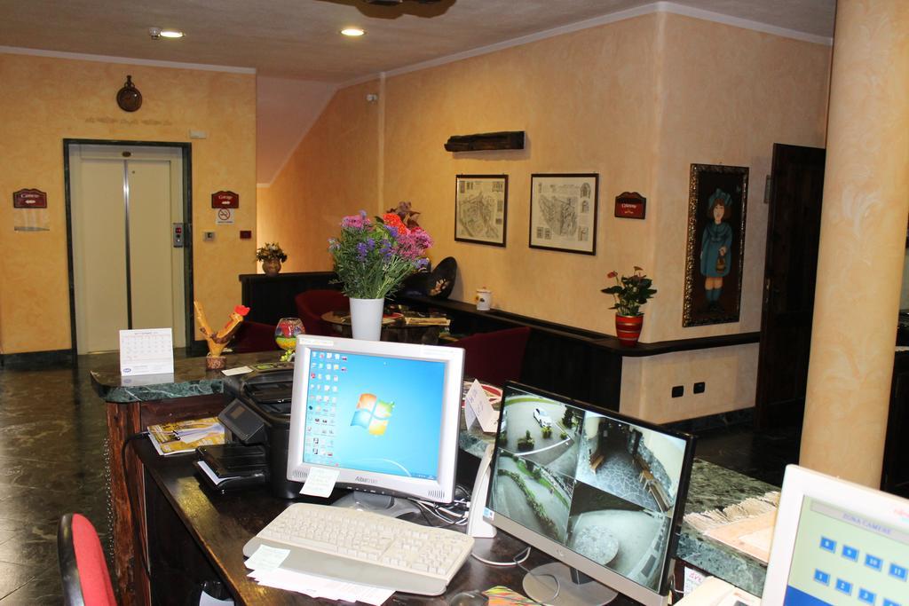 Relais St Gilles Ξενοδοχείο Verrès Εξωτερικό φωτογραφία