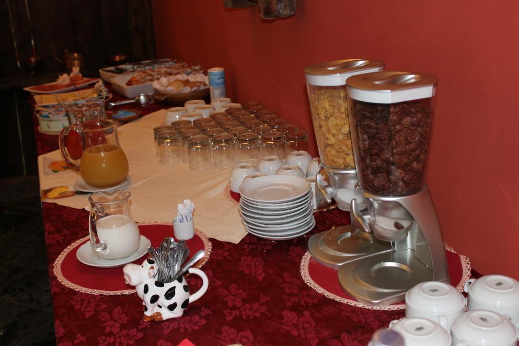 Relais St Gilles Ξενοδοχείο Verrès Εξωτερικό φωτογραφία