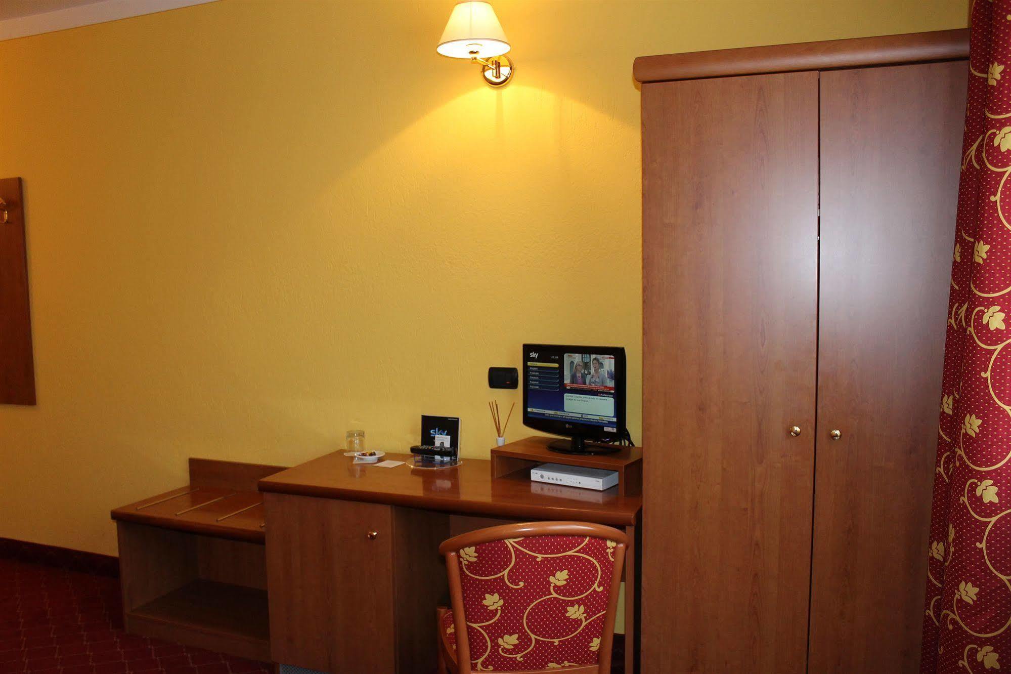 Relais St Gilles Ξενοδοχείο Verrès Εξωτερικό φωτογραφία